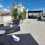 Maci Daire Zadar